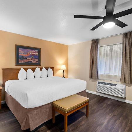 Clarion Inn 谢拉维斯塔 外观 照片