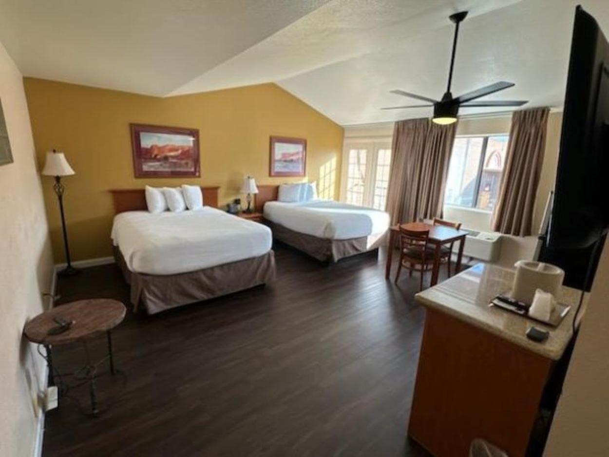 Clarion Inn 谢拉维斯塔 外观 照片