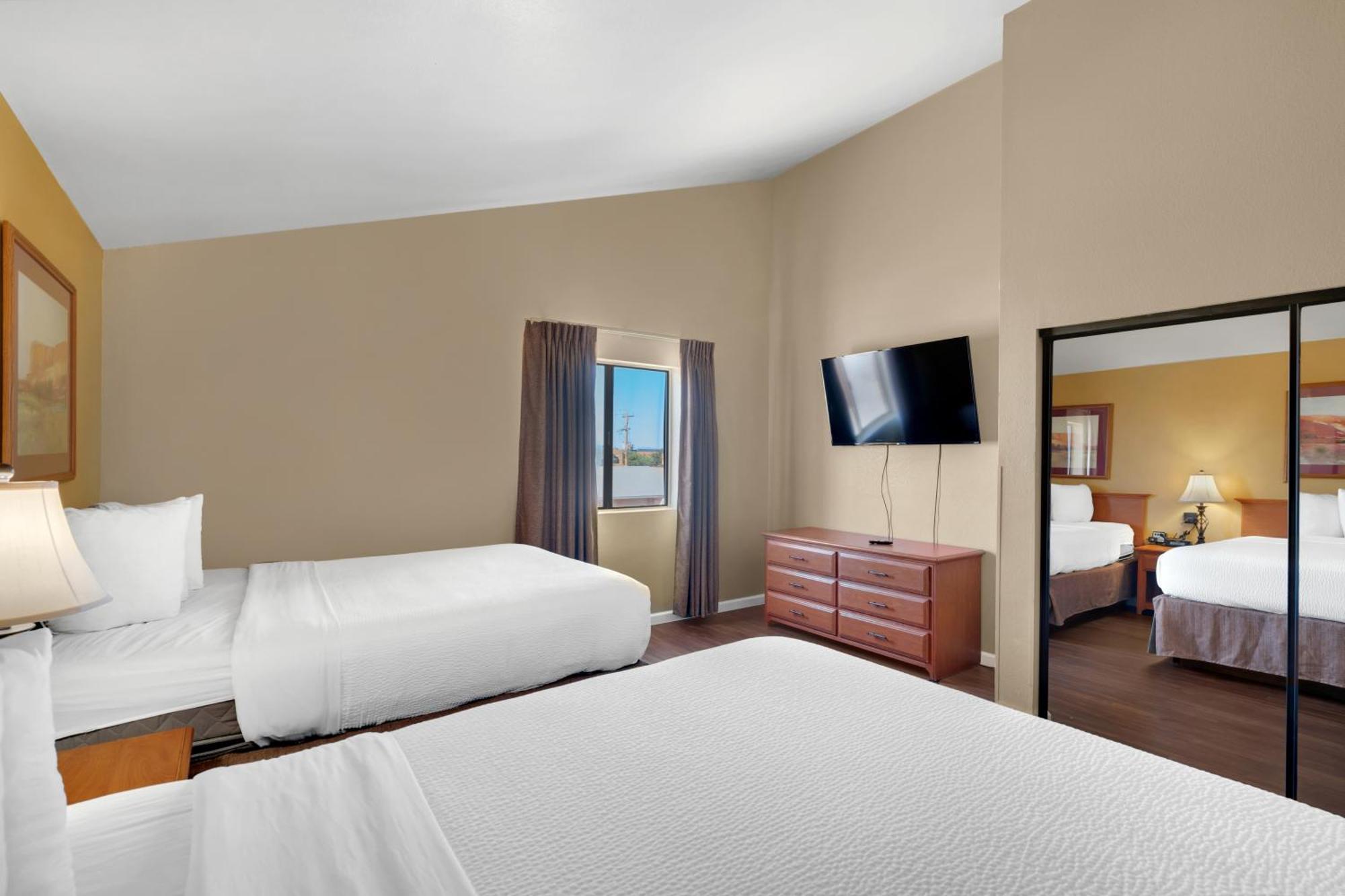 Clarion Inn 谢拉维斯塔 外观 照片