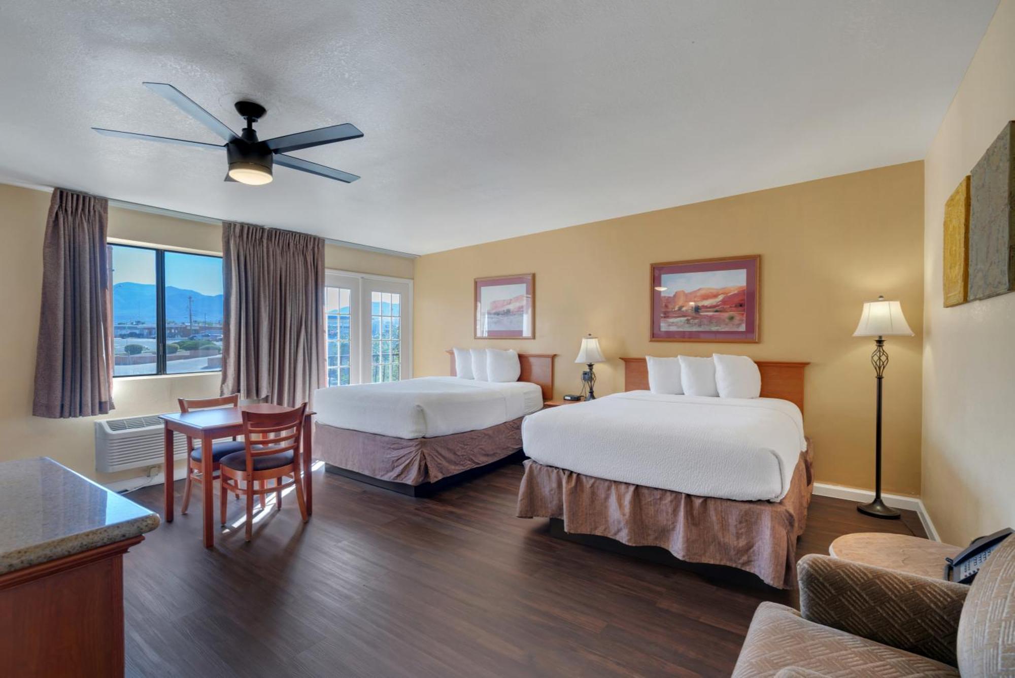 Clarion Inn 谢拉维斯塔 外观 照片