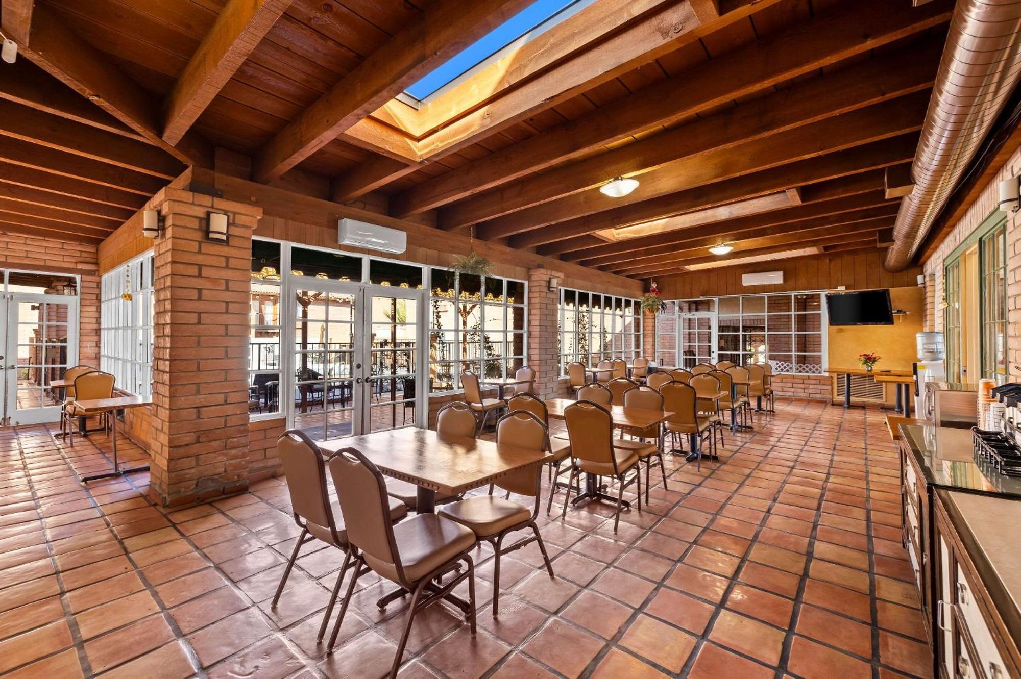 Clarion Inn 谢拉维斯塔 外观 照片